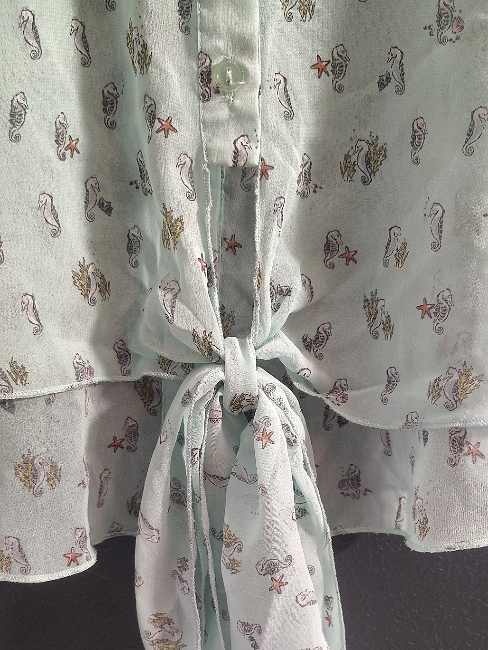 Patrons of Peace Mint Green whimsical Sleeveless Tie-Front Seahorse Sheer Crop - Picture 4 of 8